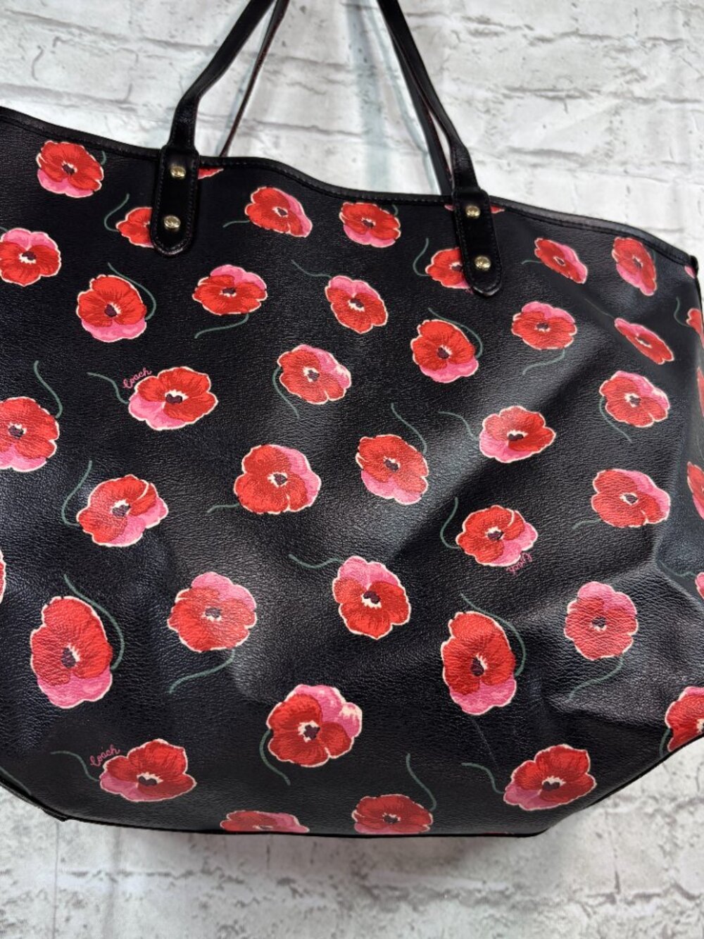 Coach Reversible City Tote featuring a vibrant red and pink poppy floral print - Picture 3 of 16